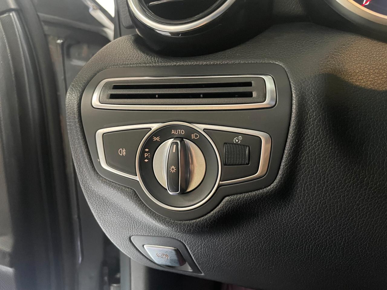 Mercedes-benz C 220 d Auto Premium