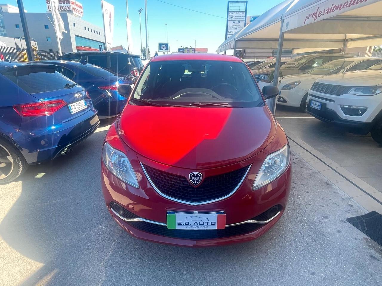 Lancia Ypsilon 1.2 69 CV 5 porte GPL Ecochic Gold