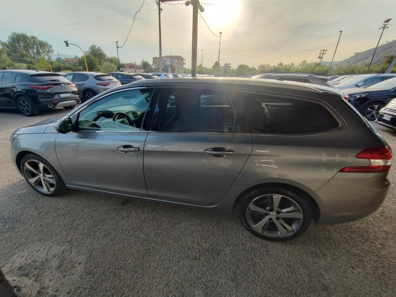 Peugeot 308 BlueHDi 130 S&S SW Business