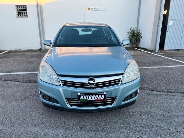 Opel Astra 1.6 16V VVT 5 porte Enjoy