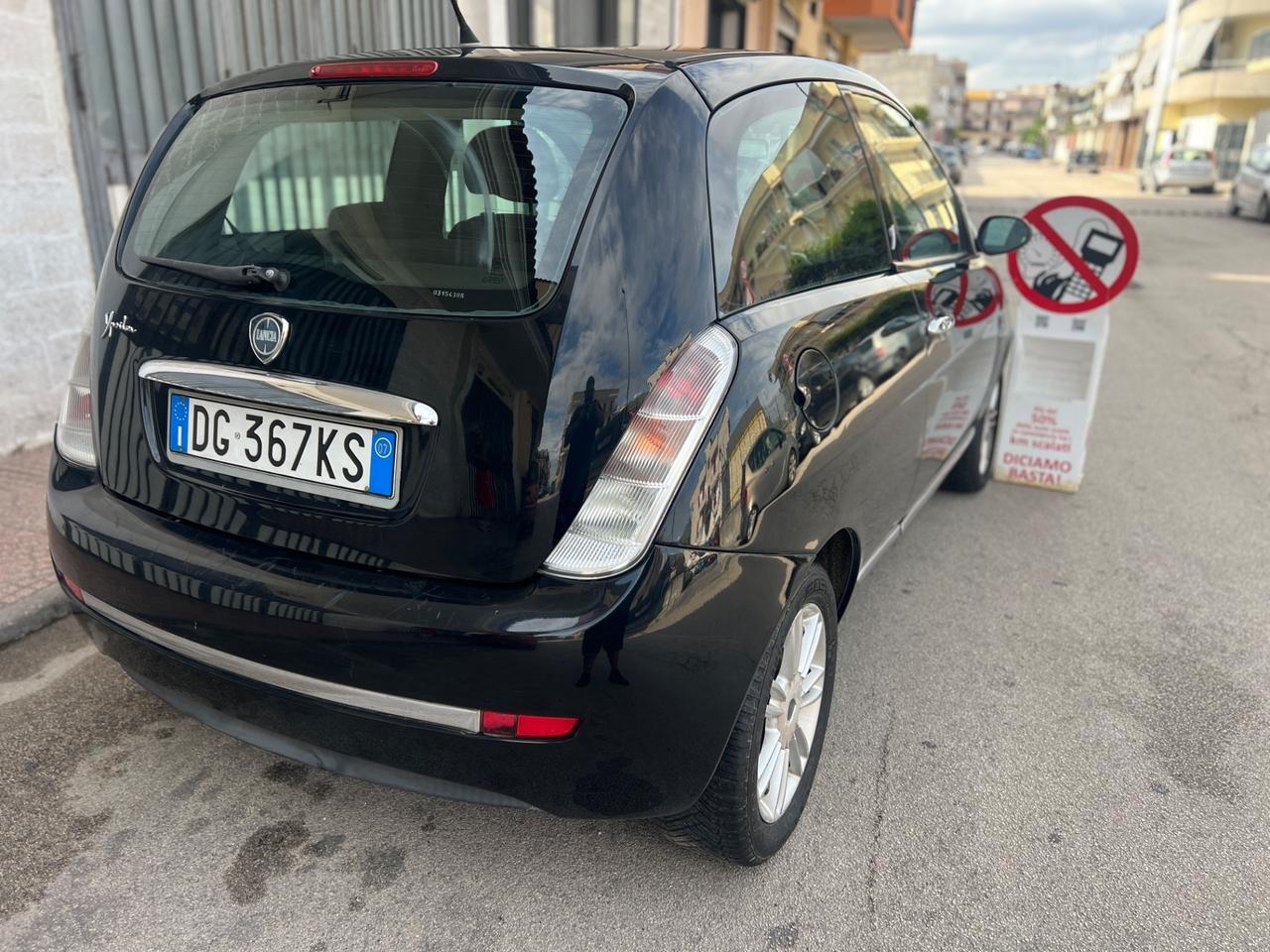 Lancia ypsilon 1.2 Benzina Anno 2008 160,000Km