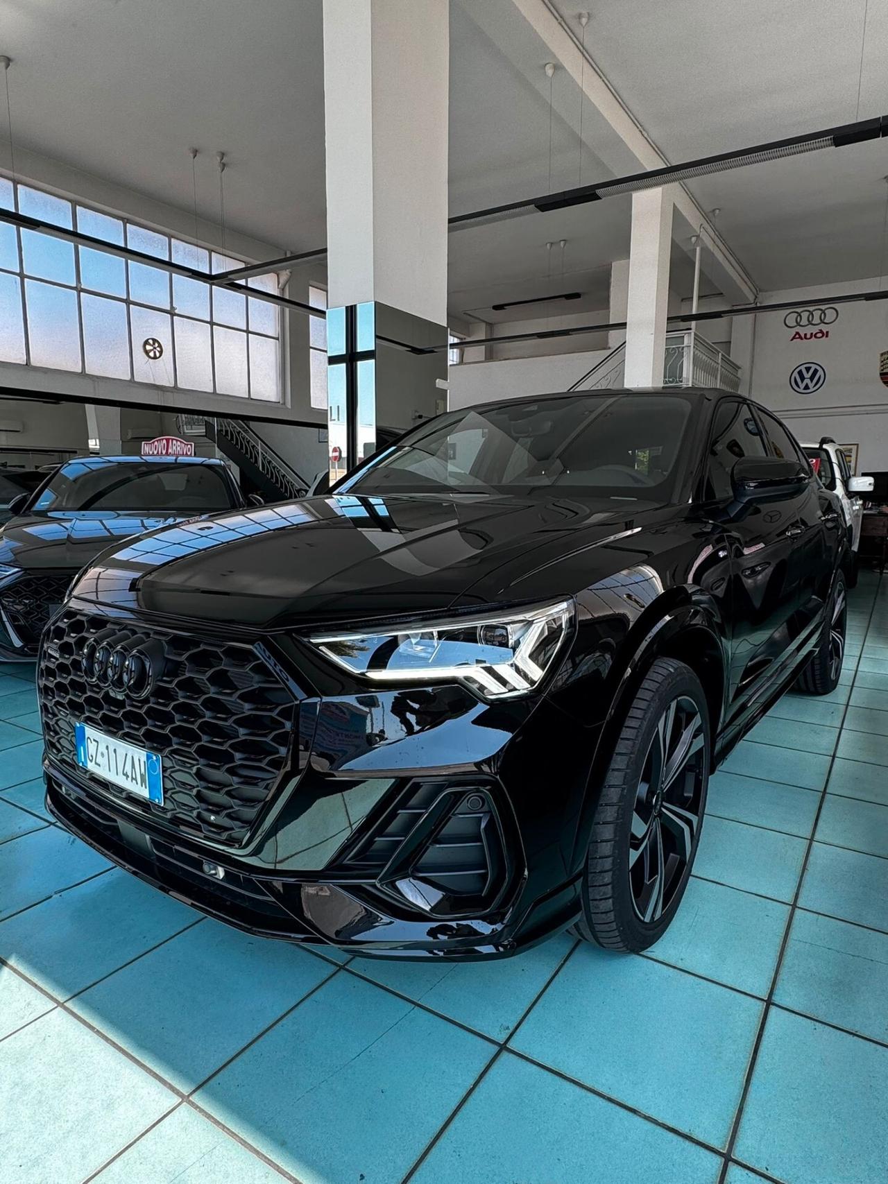 Audi Q3 SPB 40 TDI quat. Sline Stronic Identity Black