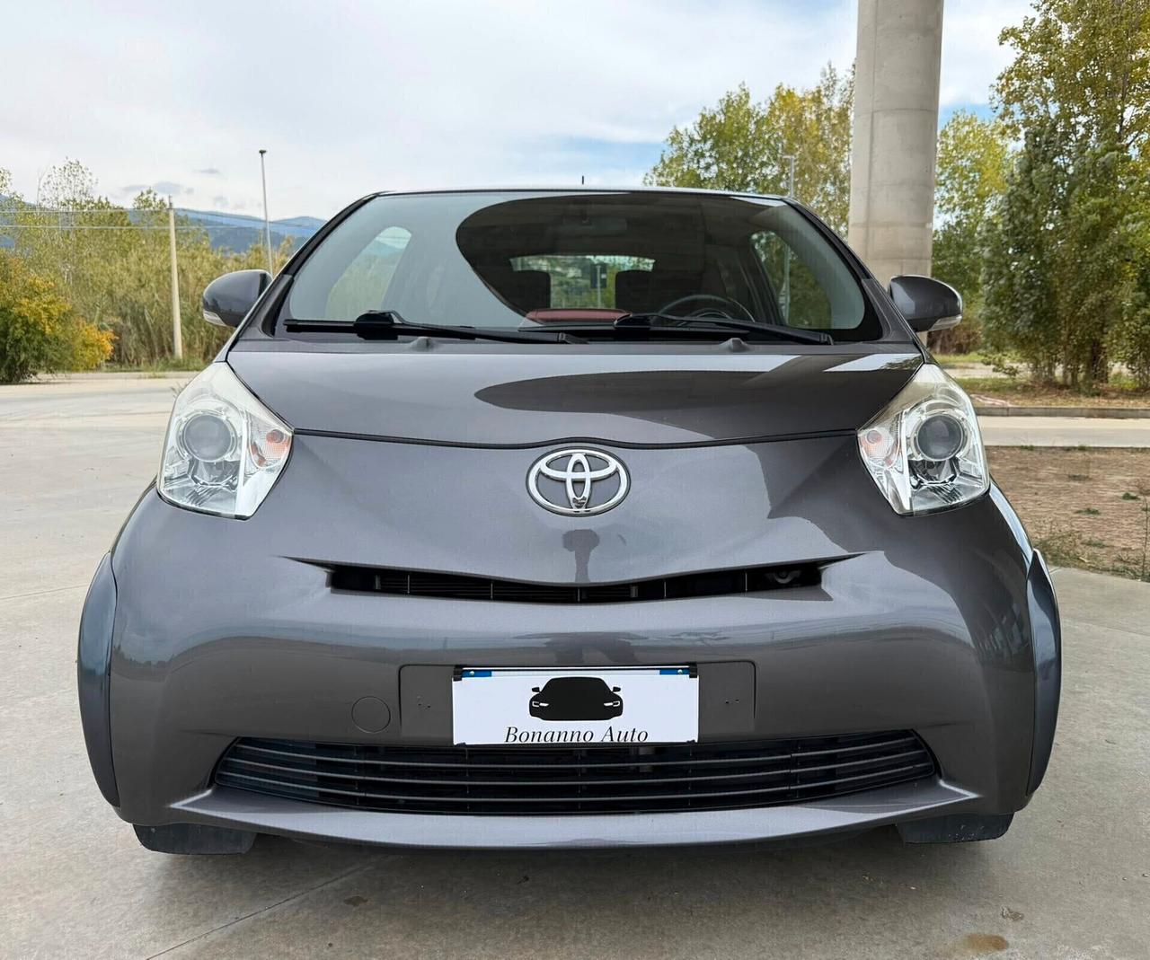 Toyota iQ 1.0 Lounge