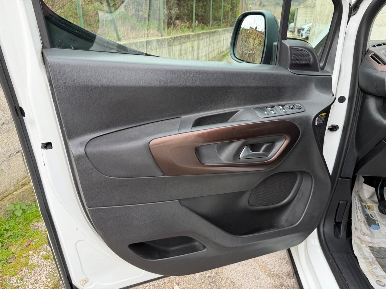 Peugeot Rifter BlueHDi 130 S&S GT Line Long 7 POSTI