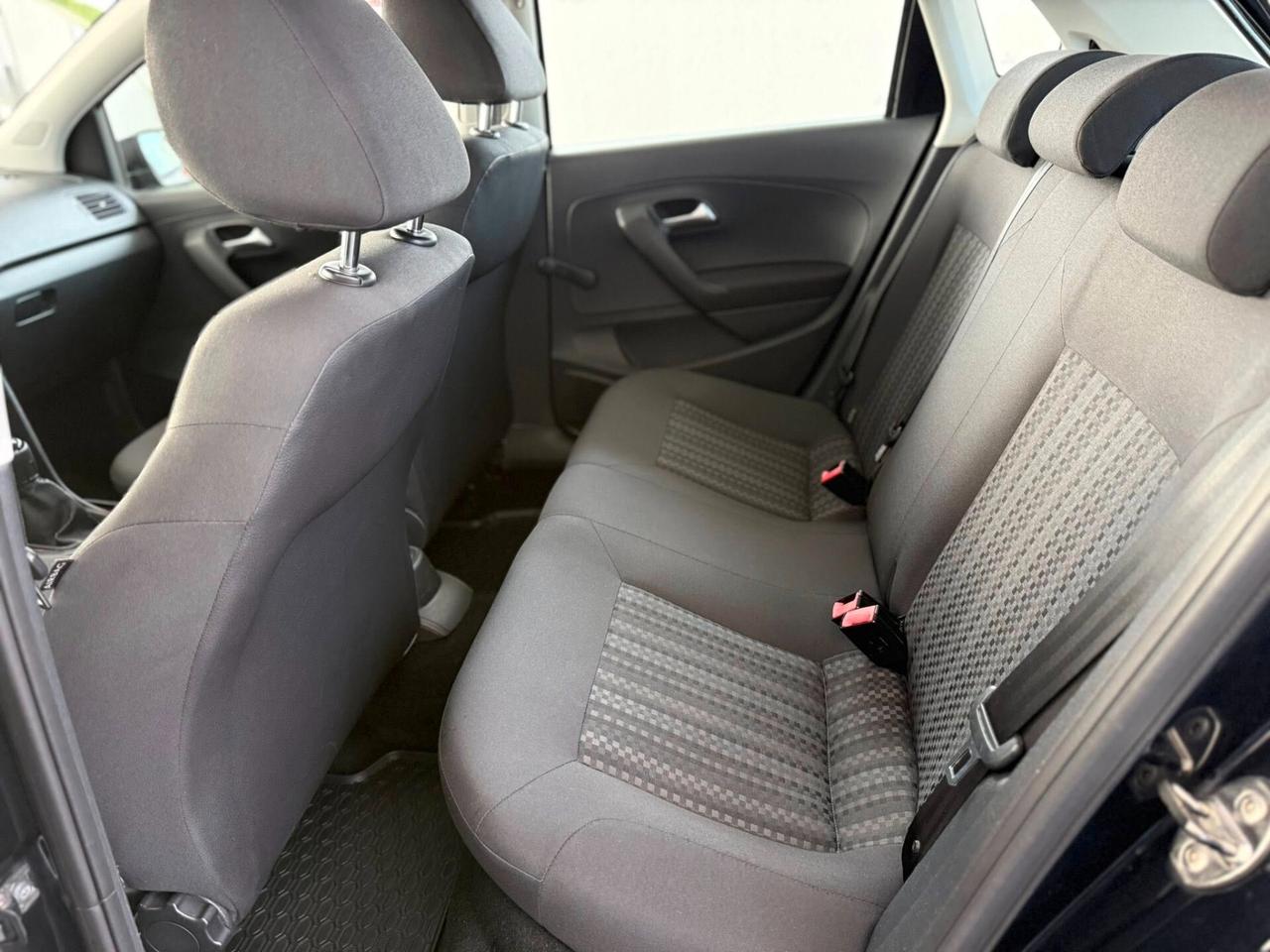 Volkswagen Polo 1.4 TDI 75cv Comfortline 2016