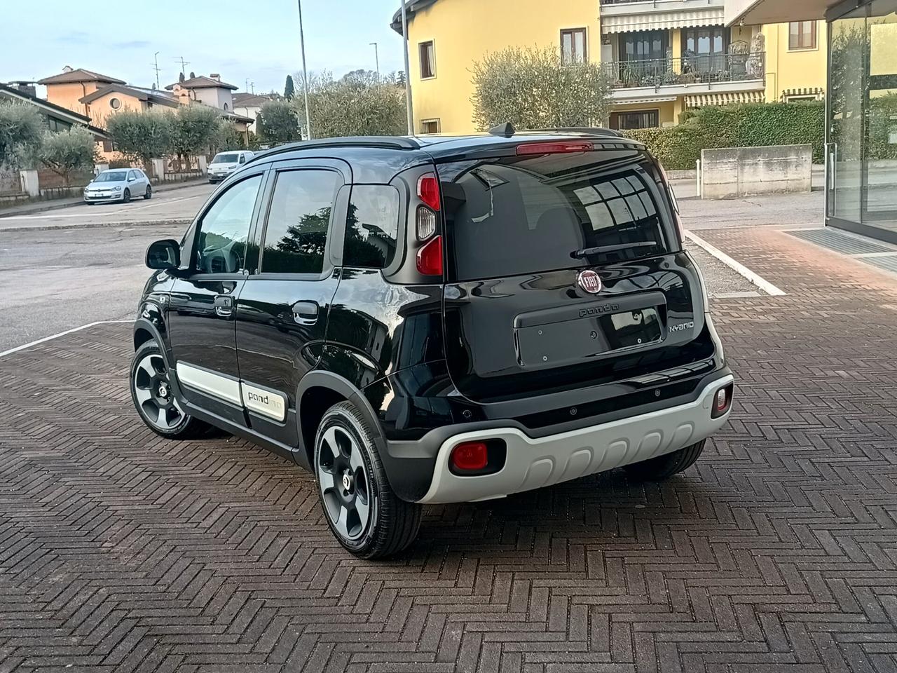 Fiat Panda Pandina 1.0 FireFly 65 CV Hybrid Icon