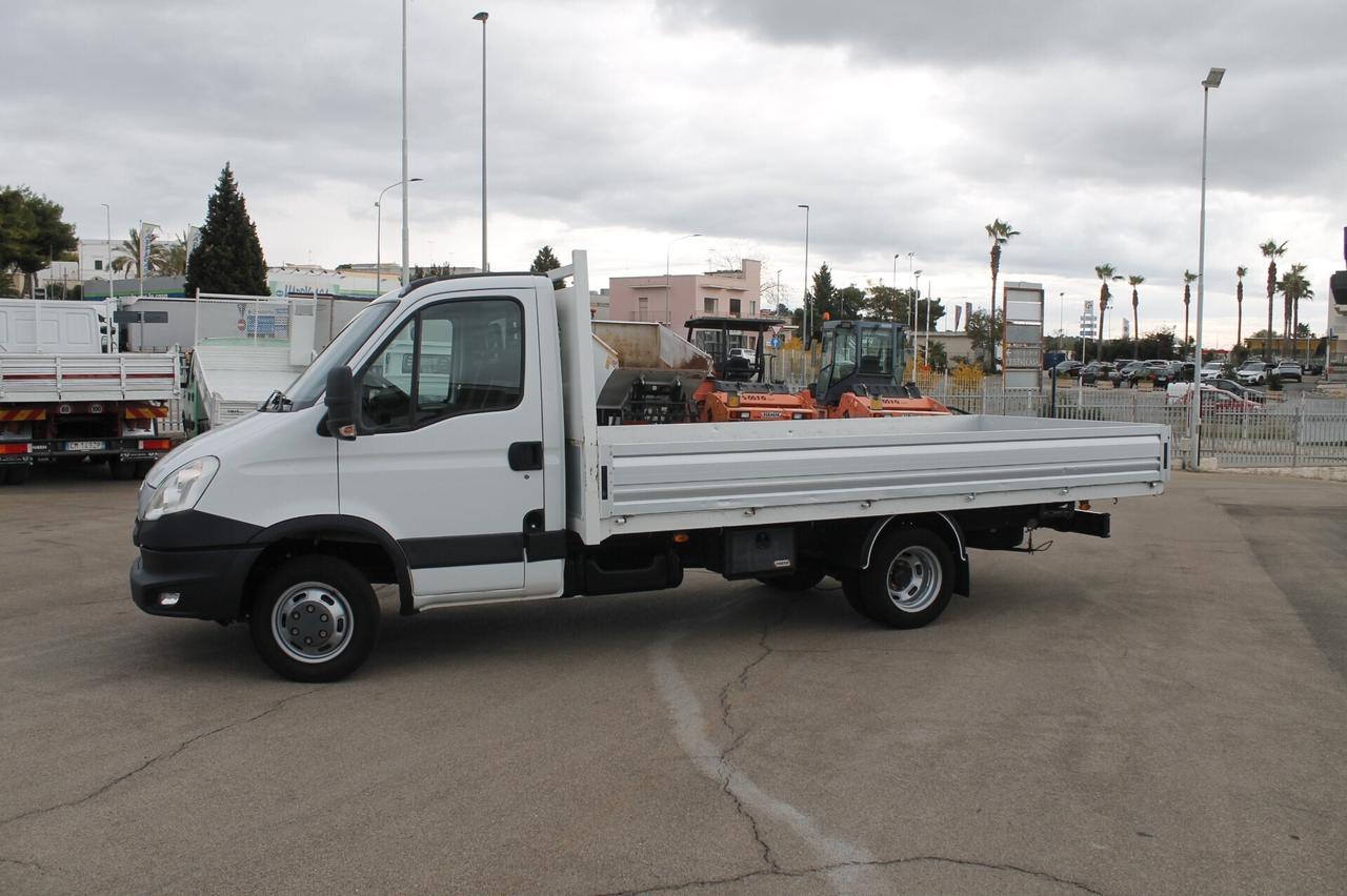 Iveco DAILY 35C13 CASSONE FISSO DA 4.50 MT