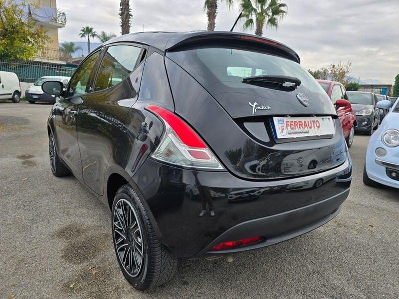 Lancia Ypsilon 1.2 69 CV 5 porte S&S Gold