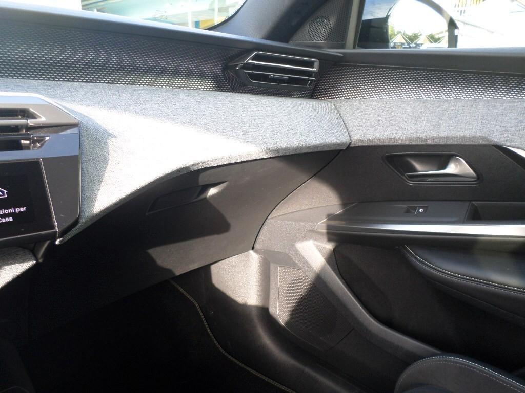 Peugeot 3008 Hybrid 136 e-DCS6 GT