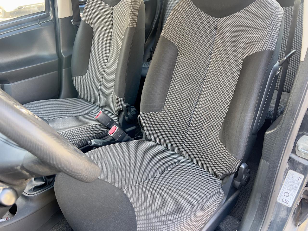 Toyota Aygo 1.0 12V VVT-i 5 porte Lounge