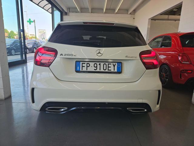 Mercedes-Benz A 200 Premium 4matic auto