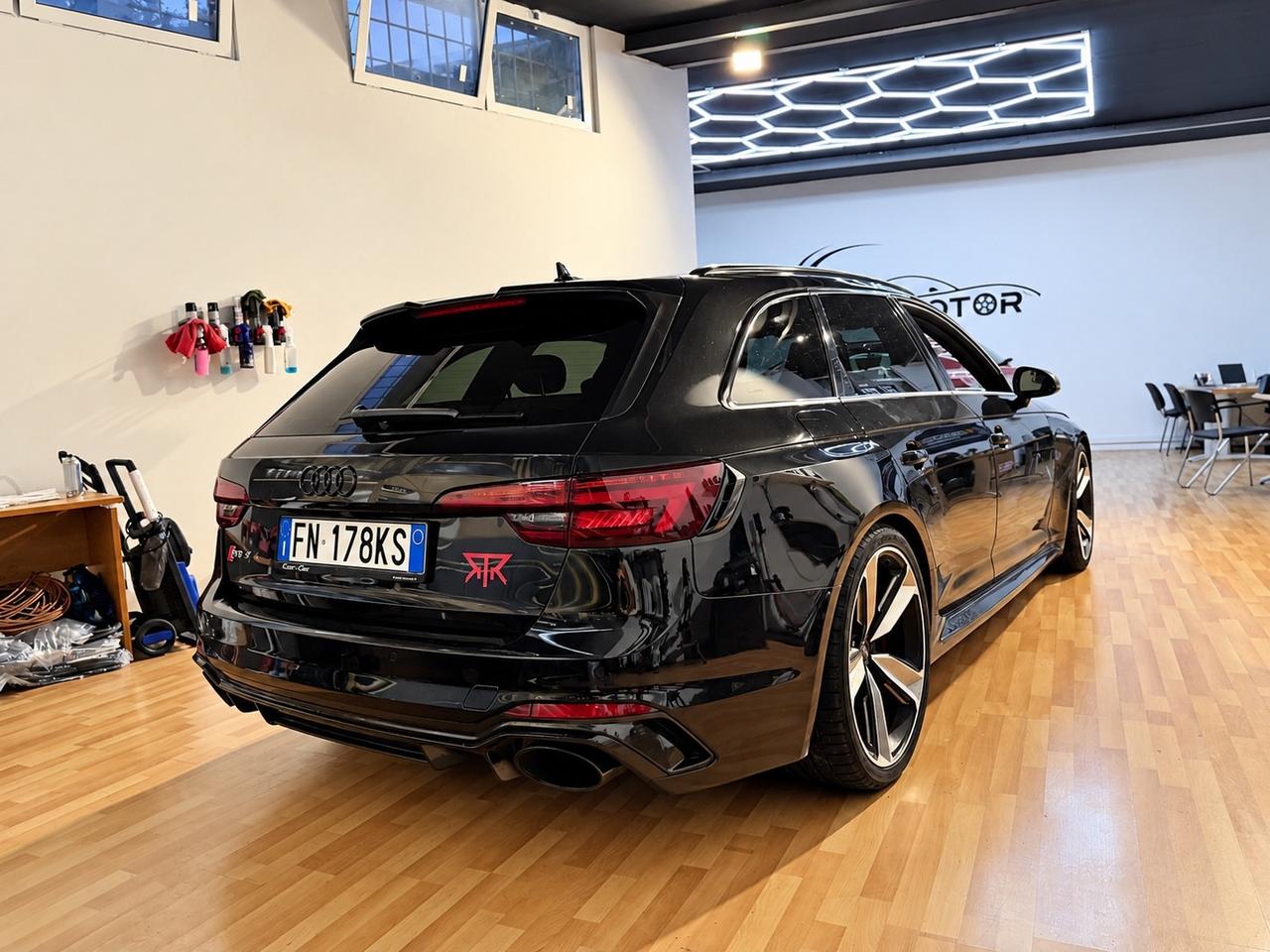Audi A4 RS 4 Avant 2.9 TFSI quattro tiptronic