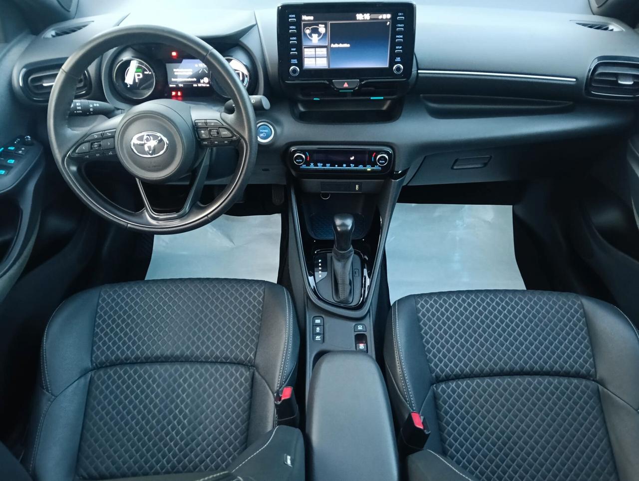Toyota Yaris 1.5 Hybrid 5 porte Lounge