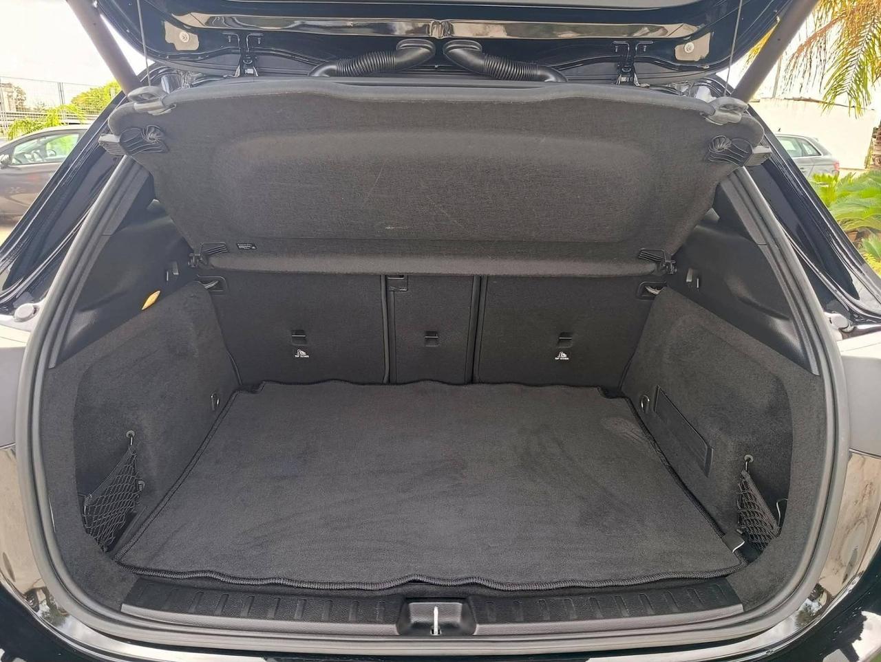 Mercedes-benz GLA 200 d Automatic 4Matic Premium AMG Line - 2020