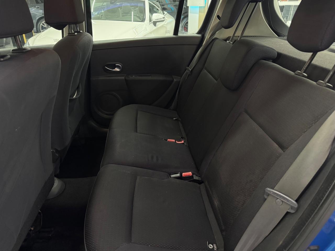 Renault Clio 1.2 16V Luxe-Full Optional