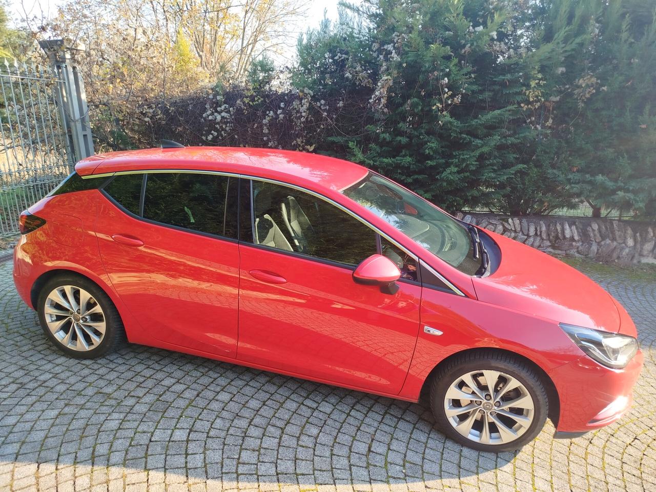 Opel Astra 1.6 BiTurbo OPC Line