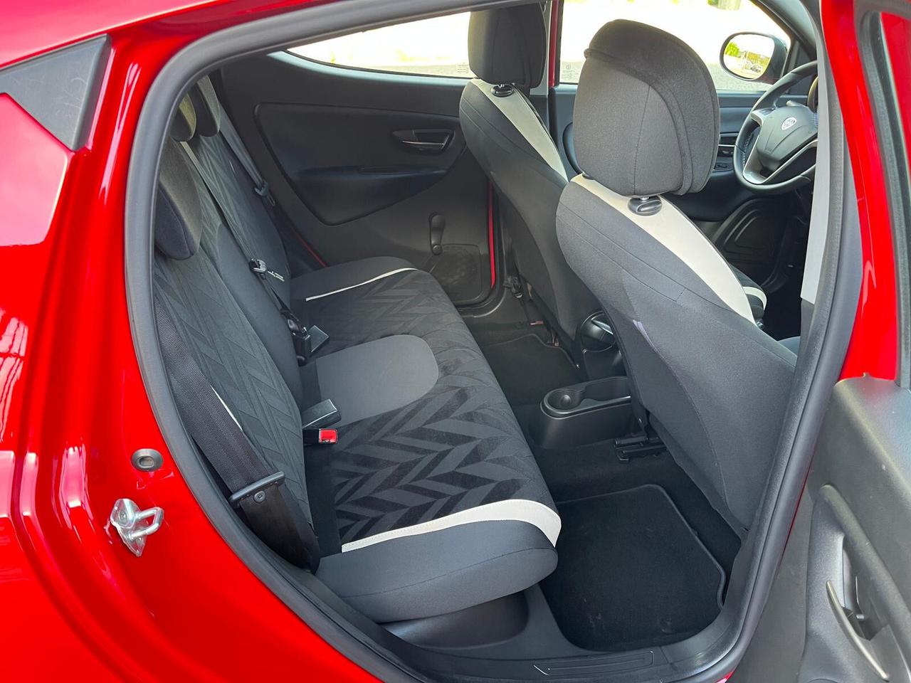 Lancia Ypsilon 1.2 BENZINA 69CV 5 porte Gold