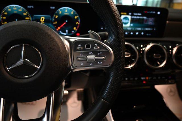 MERCEDES-BENZ A 35 AMG 4MATIC CAM19"NAVI LED PDC CRUISE TEL SED.RISC.FULL