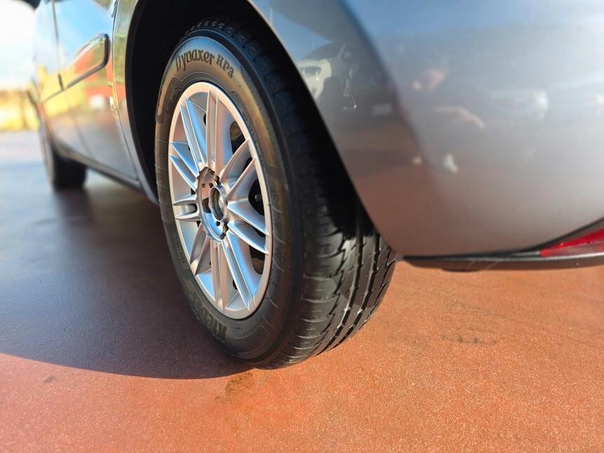 Lancia MUSA 1.4 8V Ecochic (GPL) Gold