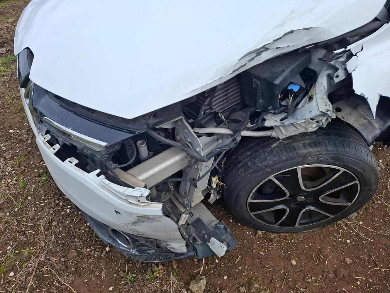 RENAULT CLIO SPORTER C.NATIONAL DCI SINISTRATA