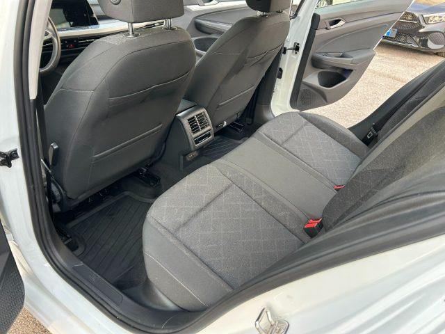 VOLKSWAGEN Golf 1.5 TGI DSG Life