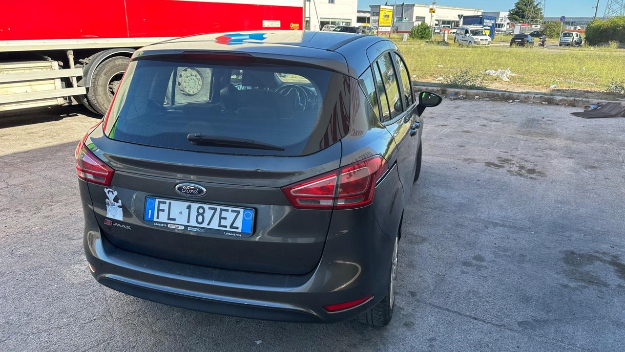Ford B-Max 1.5 TDCi 75 CV Business Titanium
