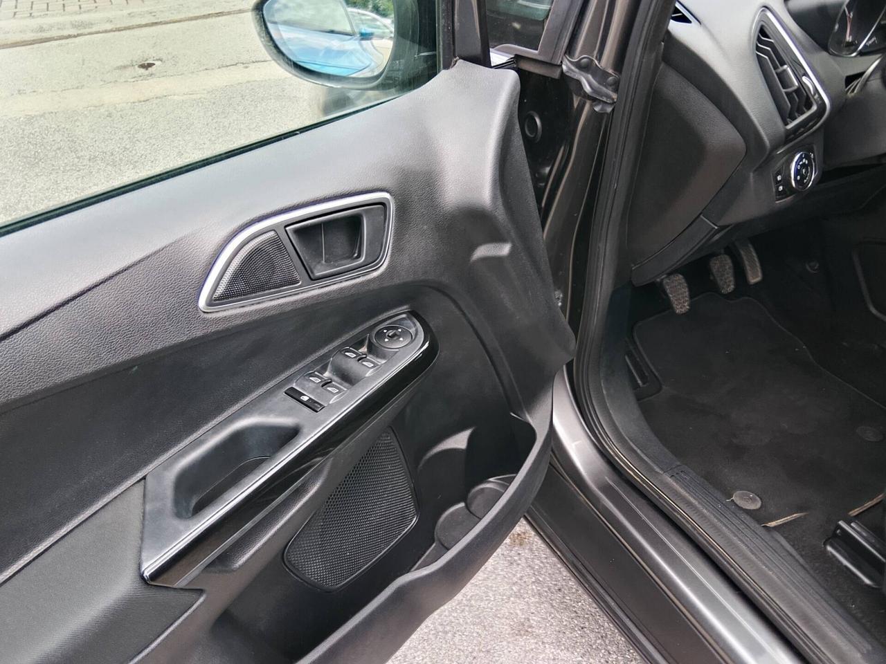 Ford B-Max 1.5 TDCi EURO 6 Titanium