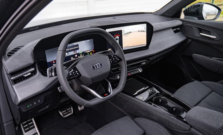 Audi Q3 2.0 tdi S line edition 150cv s-tronic