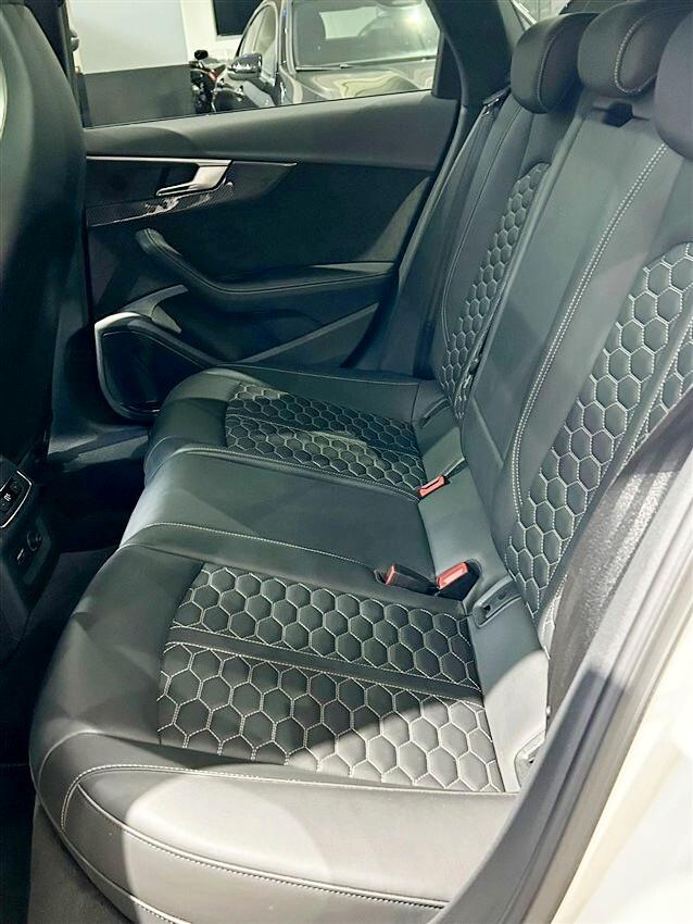 Audi RS 4 Avant