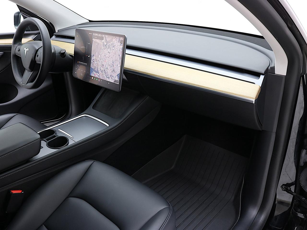 Tesla Model Y Long Range Dual Motor AWD