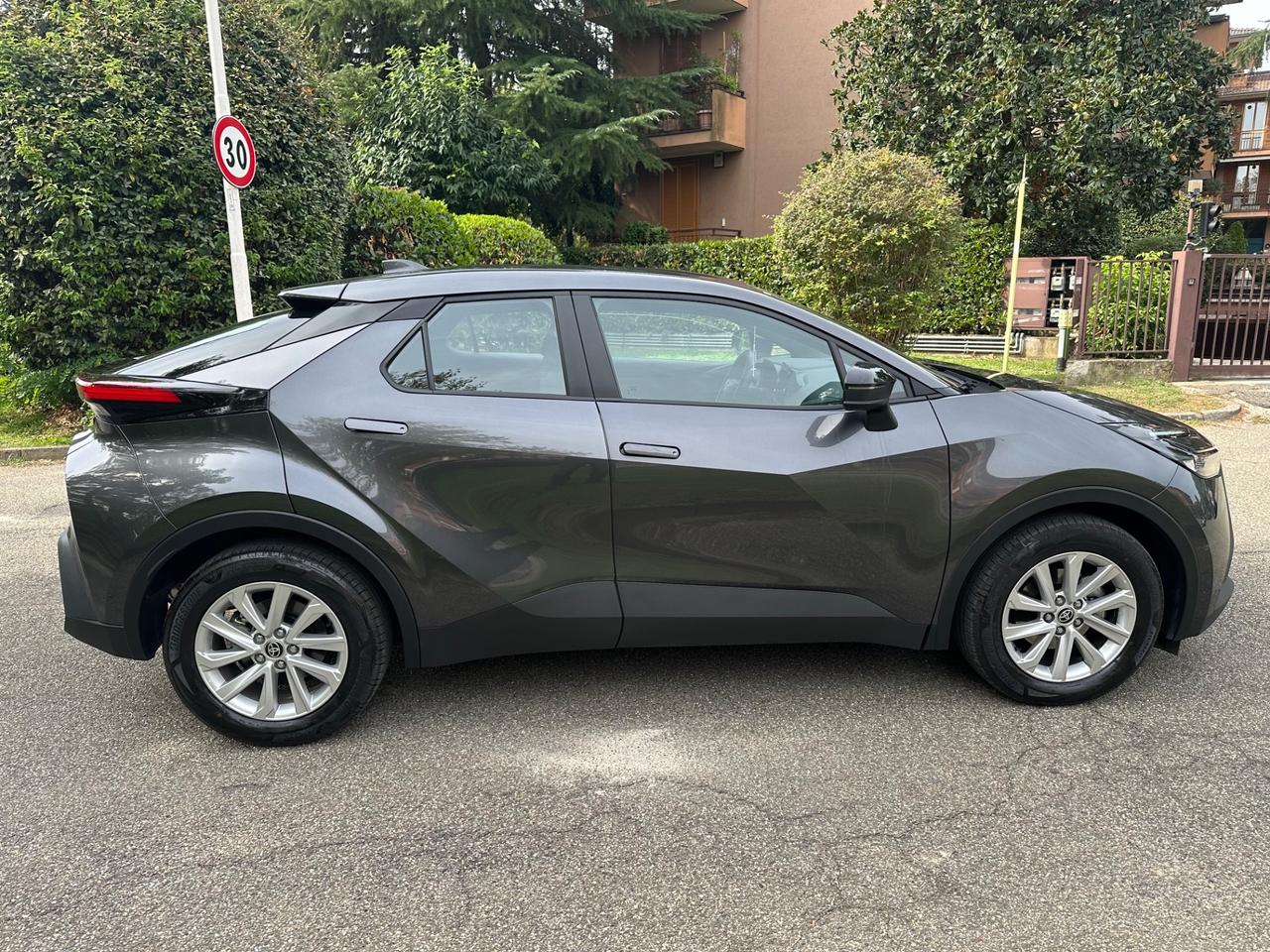 Toyota C-HR Hv lounge