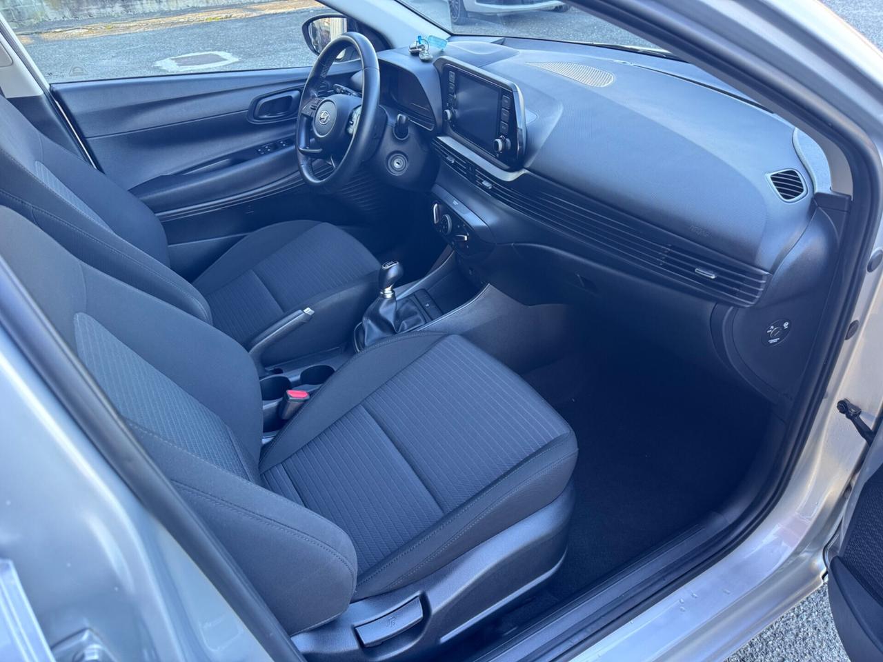 Hyundai i20 1.2 MPI MT Connectline