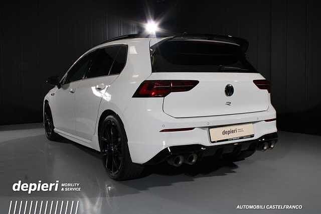 Volkswagen Golf R 2.0 TSI R DSG 4Motion Akrapovic