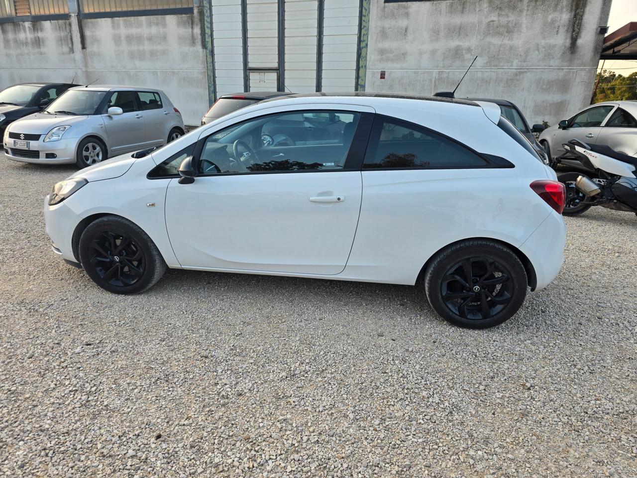 Opel Corsa 1.4 90CV GPL Tech Coupé b-Color