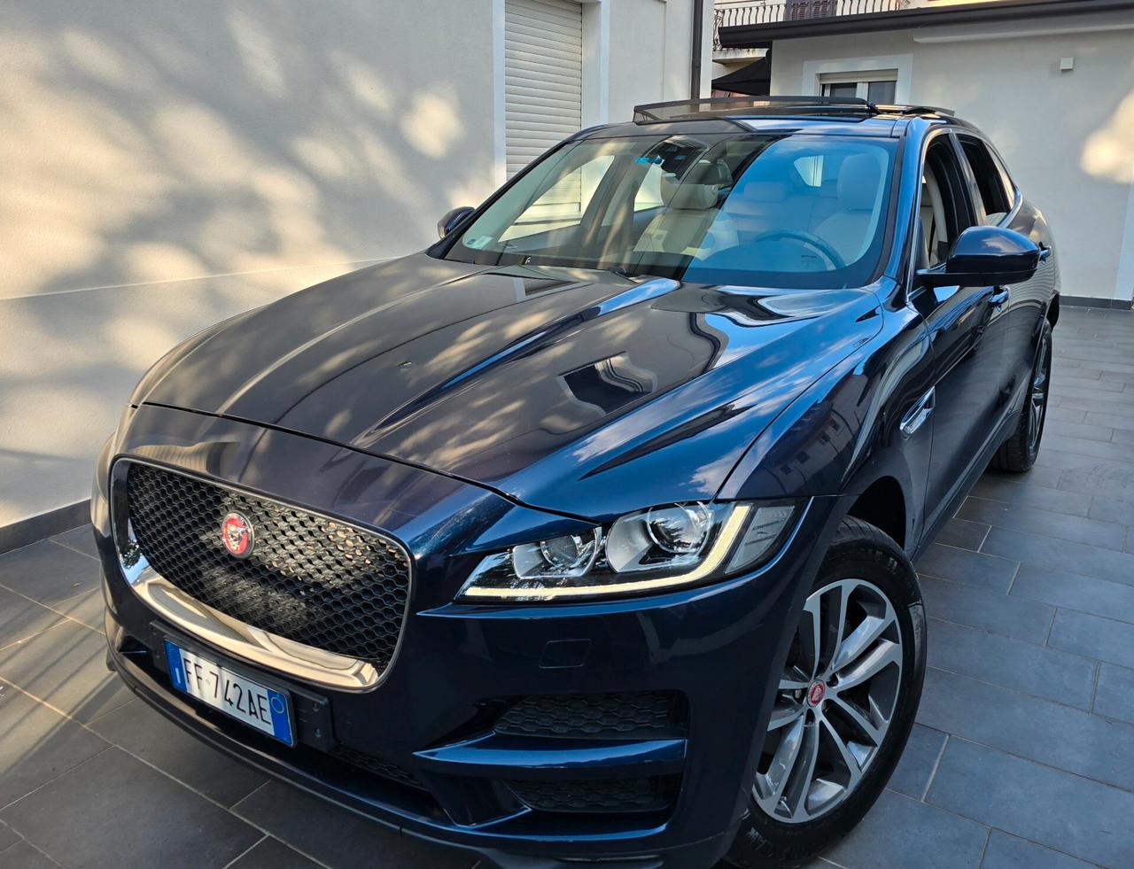 Jaguar F-Pace 2.0 D 180 CV AWD aut. Prestige