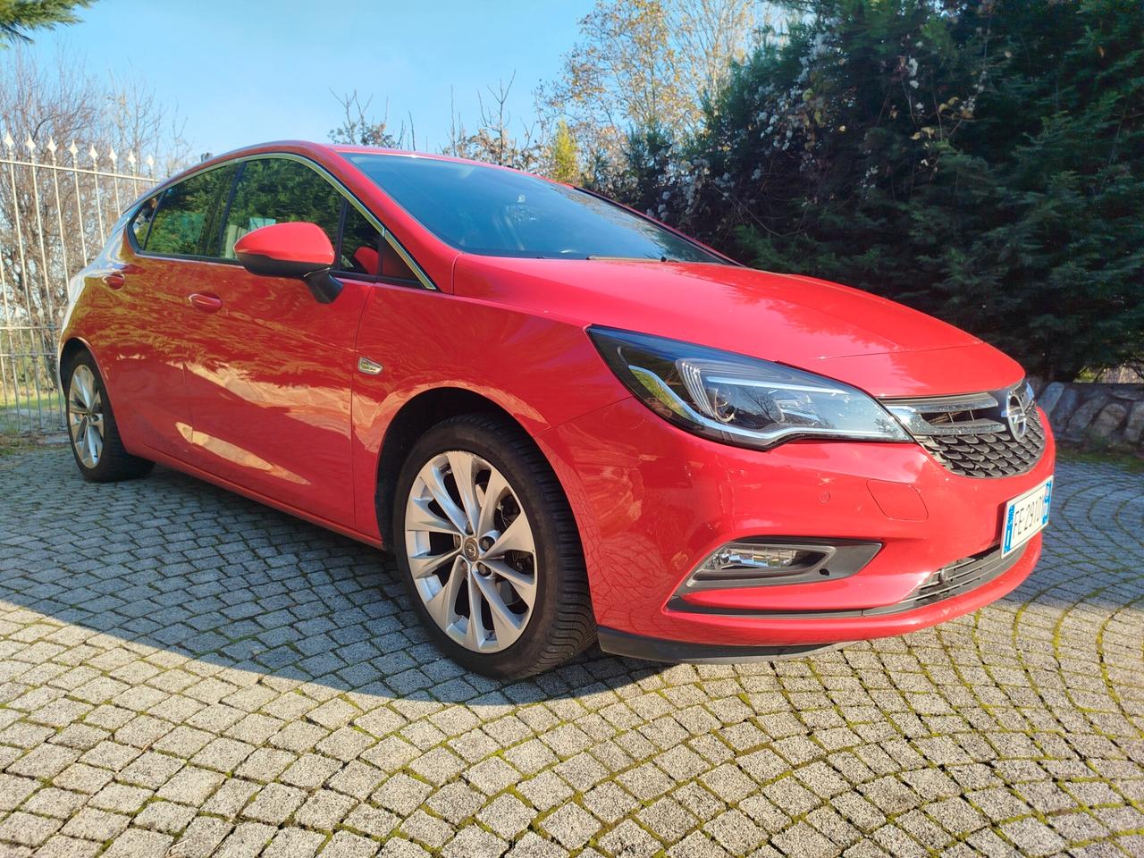 Opel Astra 1.6 BiTurbo CDTi Start&Stop 5 porte Dynamic OPC Line