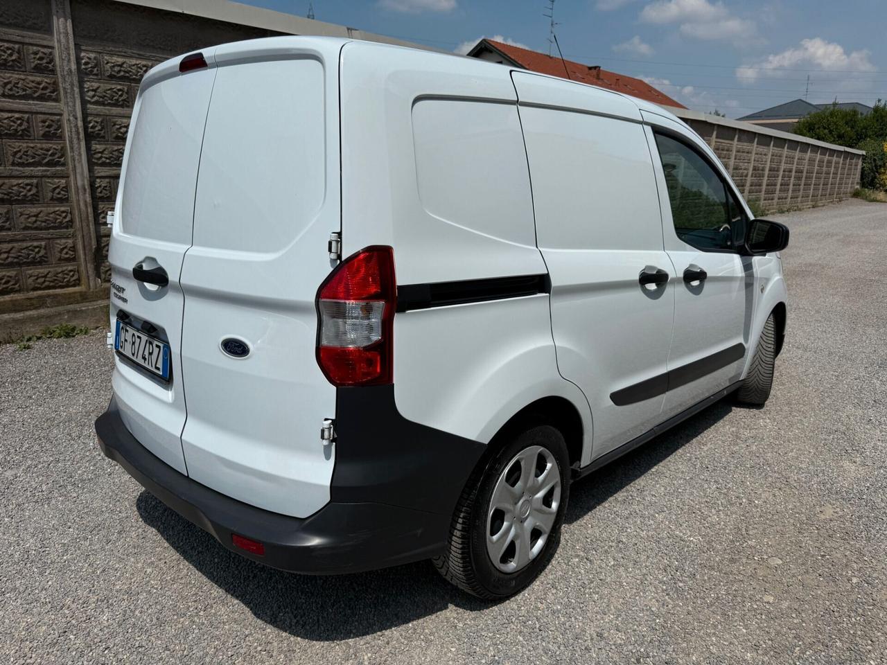 Ford Transit Courier 1.5 TDCi 75CV Van Trend