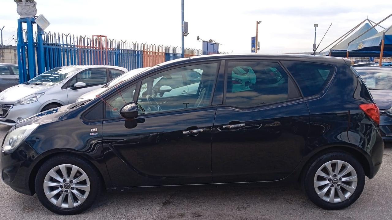 Opel Meriva 1.3 CDTI 95CV ecoFLEX Cosmo