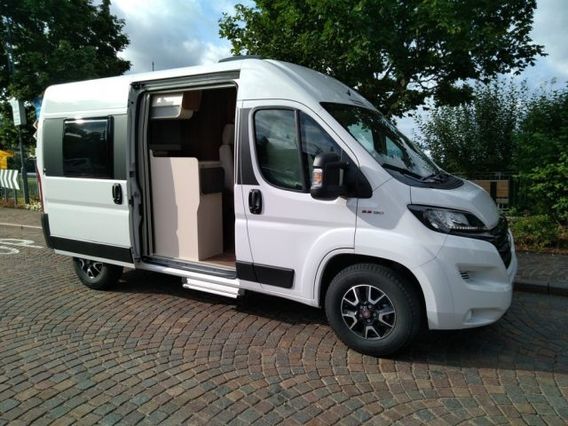 VANTOURER 540 letto posteriore sollevabile