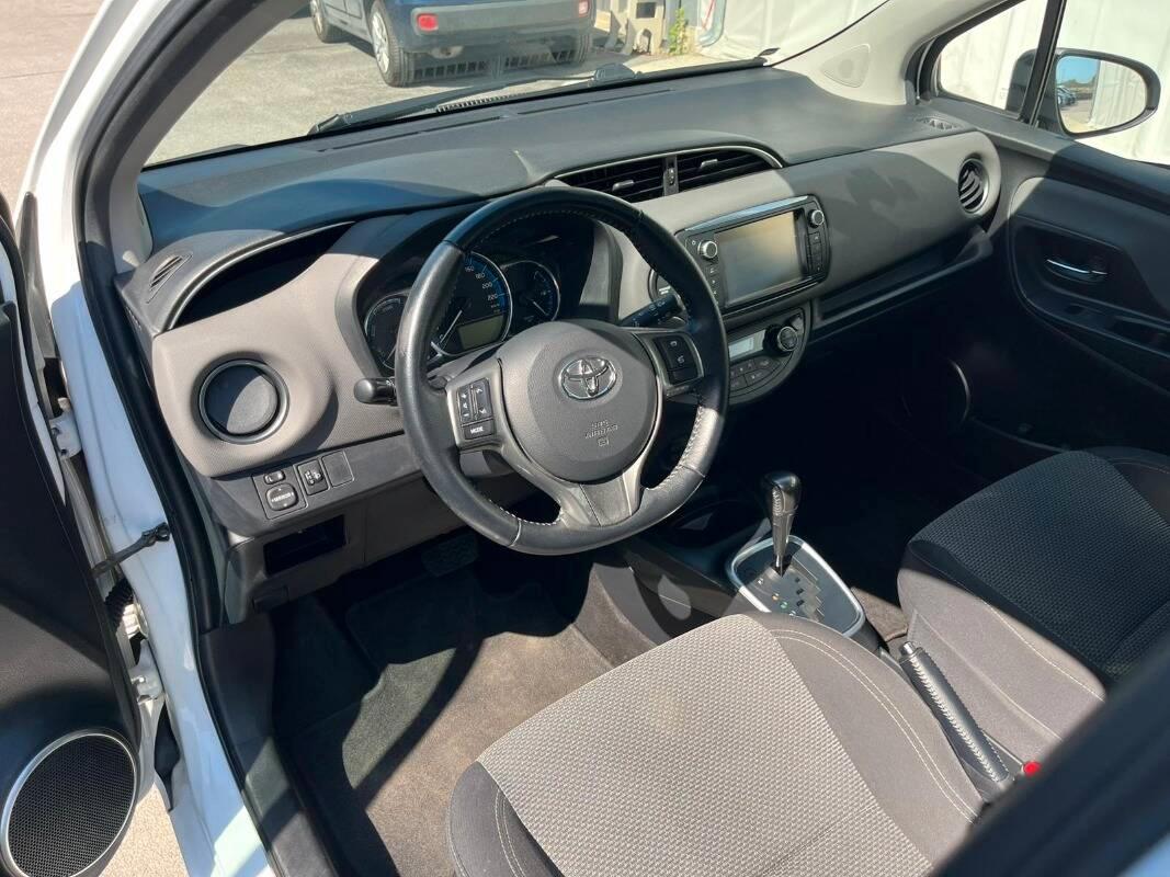 Toyota Yaris 1.5h Active 5p my16