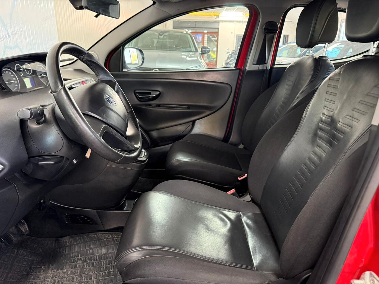 Lancia Ypsilon 1.3 Mjet 95cv 5 porte S&S Gold