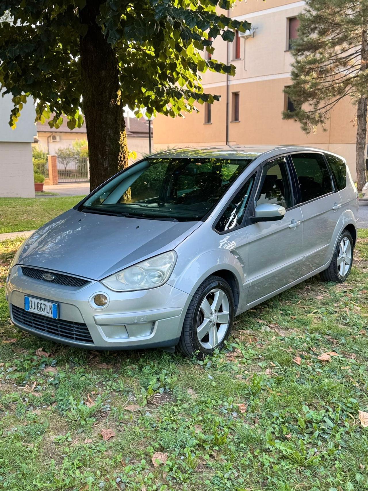Ford S-Max 2.0 TDCi 140CV Titanium