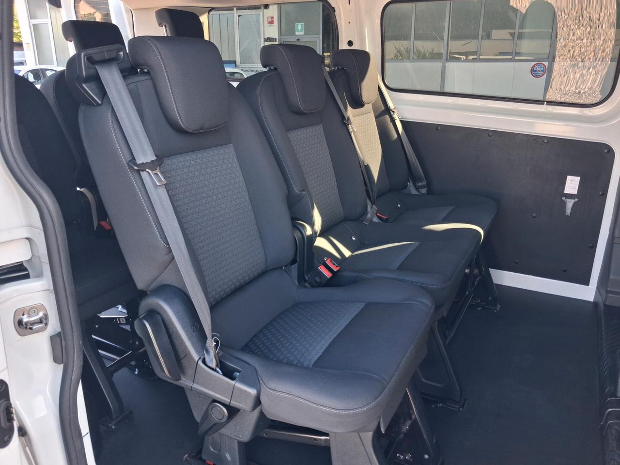 Ford Transit Custom 320 2.0 EcoBlue PC Combi Entry