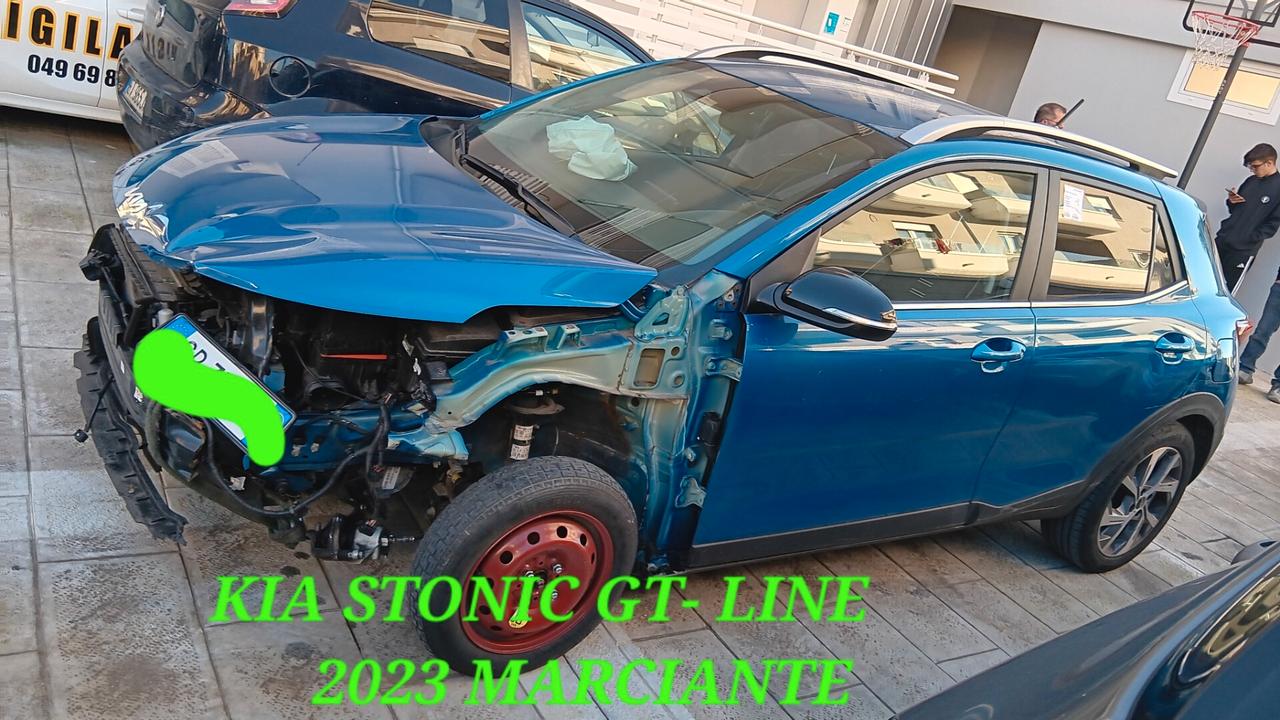 Kia Stonic GT Line incidentata sinistrata mondialcars 023
