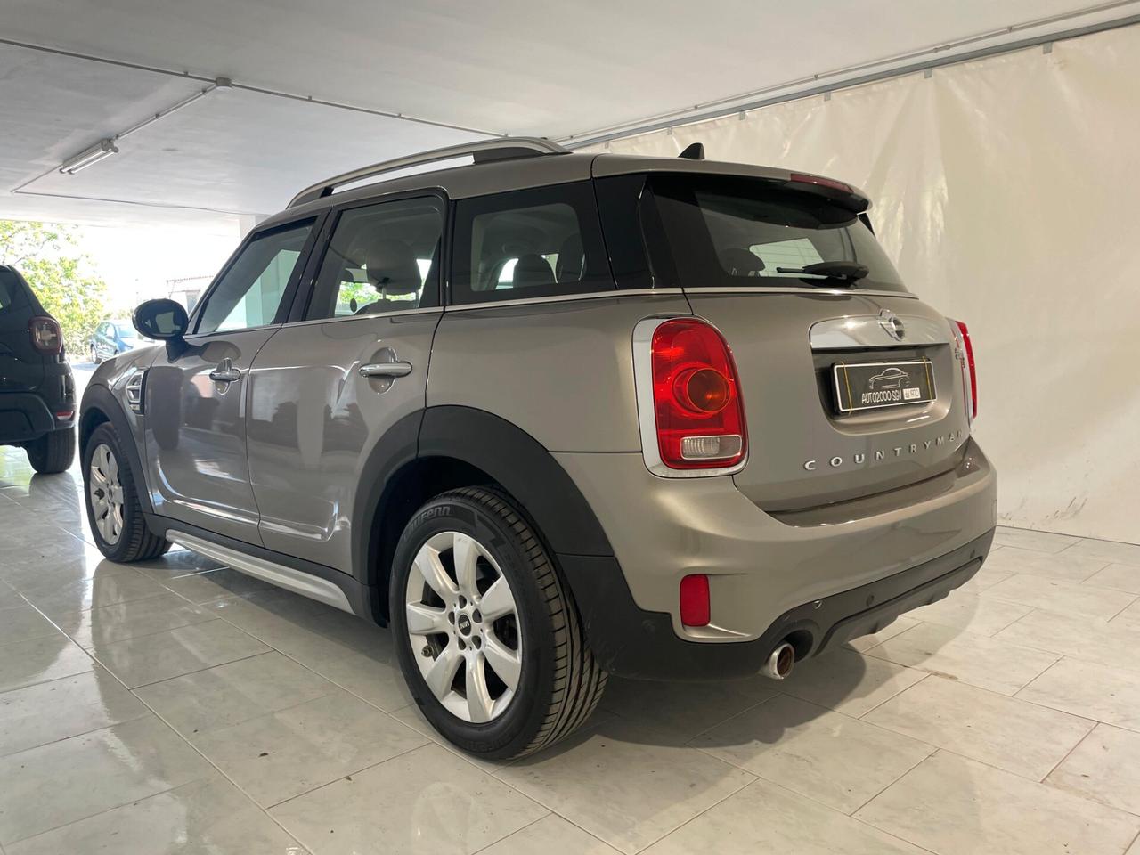 Mini Cooper D Countryman 2.0TDI 150CV AUTOMATICA