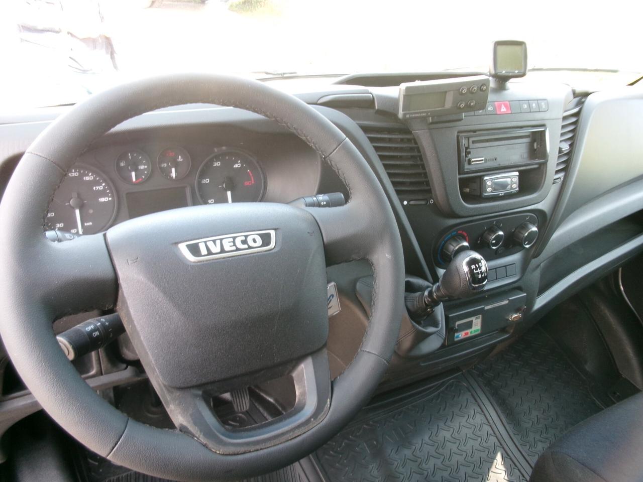 Iveco Daily 35C15 3000 150CV E6 FRIGO FRCX 04/2027 7 PEDANE