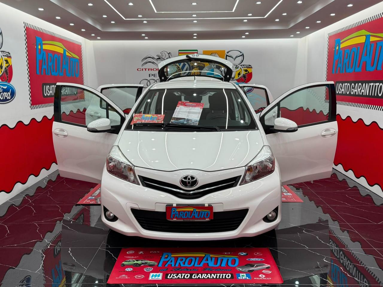 Toyota Yaris 1.4 D-4D 90cv Lounge - 2012