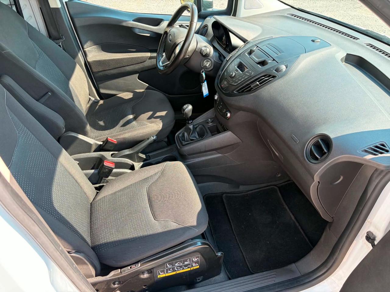 Ford Transit Courier 1.5 TDCi 75CV Van Trend