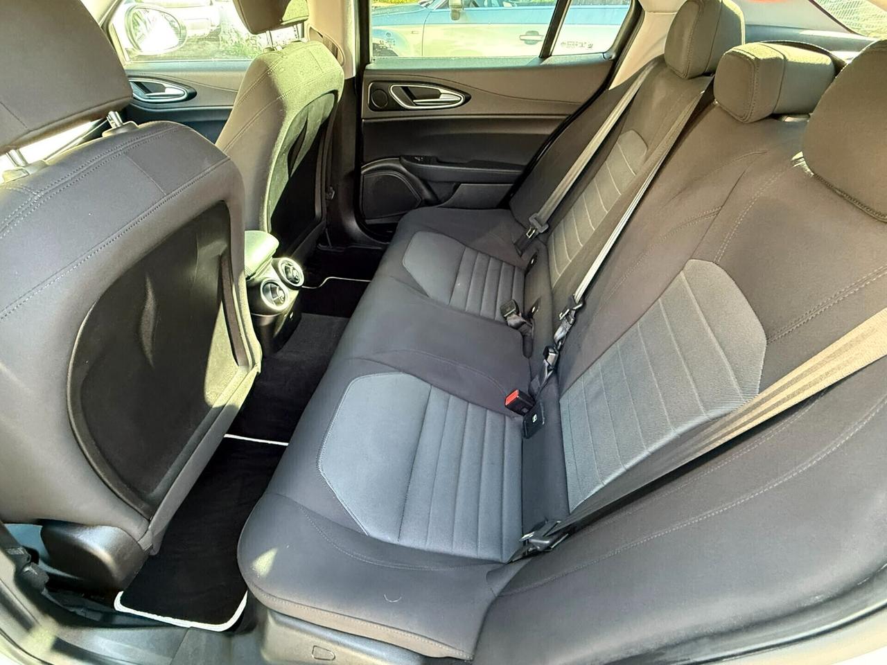 Alfa Romeo Giulia 2.2 Turbodiesel 150 CV AT8 Super