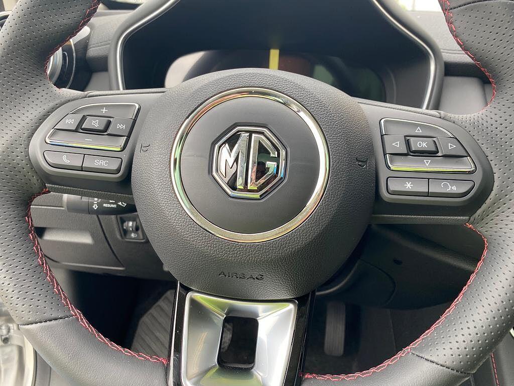 MG HS 1.5T-GDI Luxury